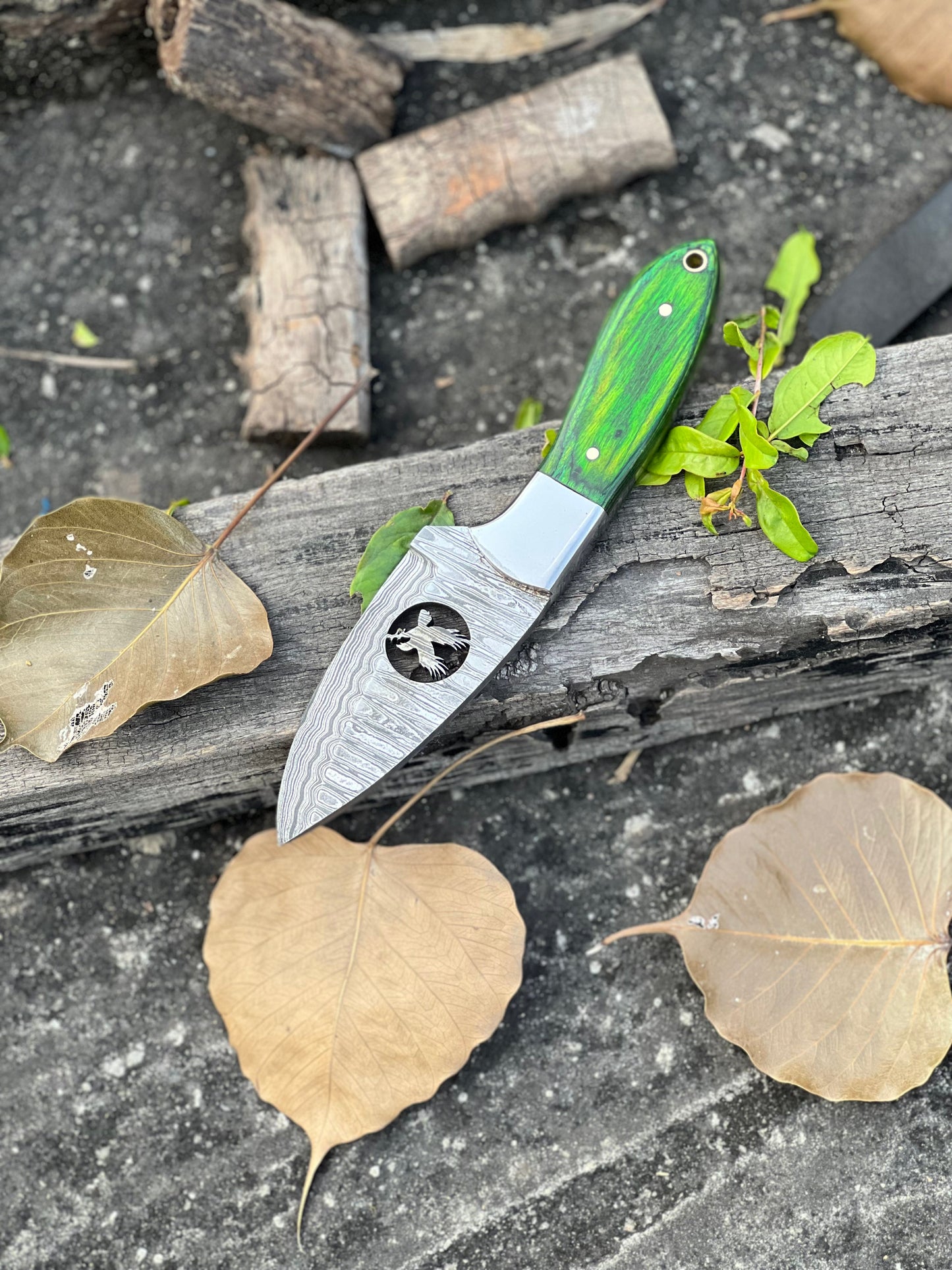 Texan Knives Skinner Knives – 8" Forged Damascus Steel Blade with Pakkawood/Wire Cut Handles & Leather Sheath