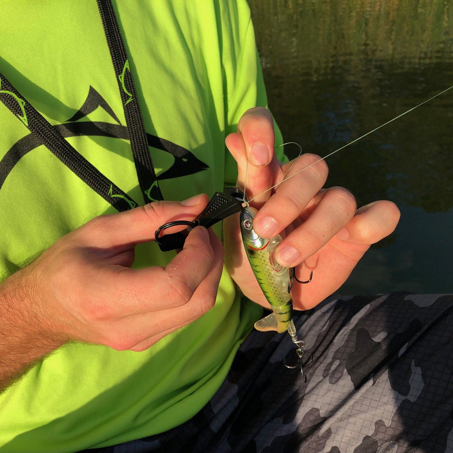 Line Cutterz -Ceramic Blade Zipper Pull - Glow-in-the-Dark