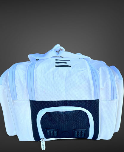 Thrive Elite Pro Tour Bag w/shoe bag - WHITE