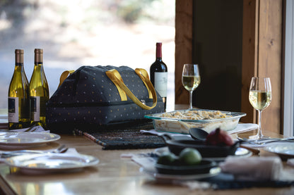 Picnic Time Potluck Casserole Tote