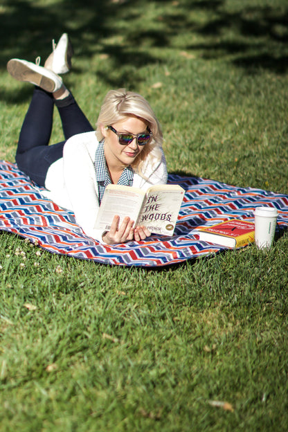 Picnic Time Vista Outdoor Picnic Blanket & Tote