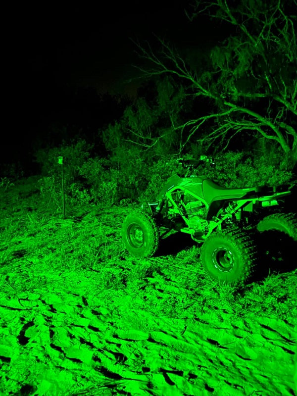 Langy Powereful Solar Green Feeder Light for Hunting-25,000 lumens