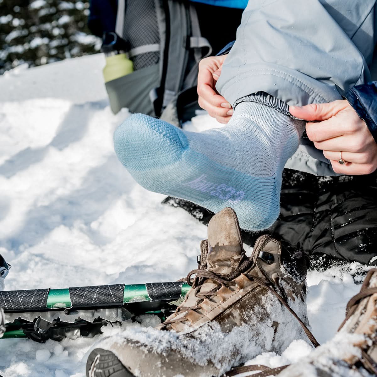 Minus33 Midweight - Day Hiker Crew Socks