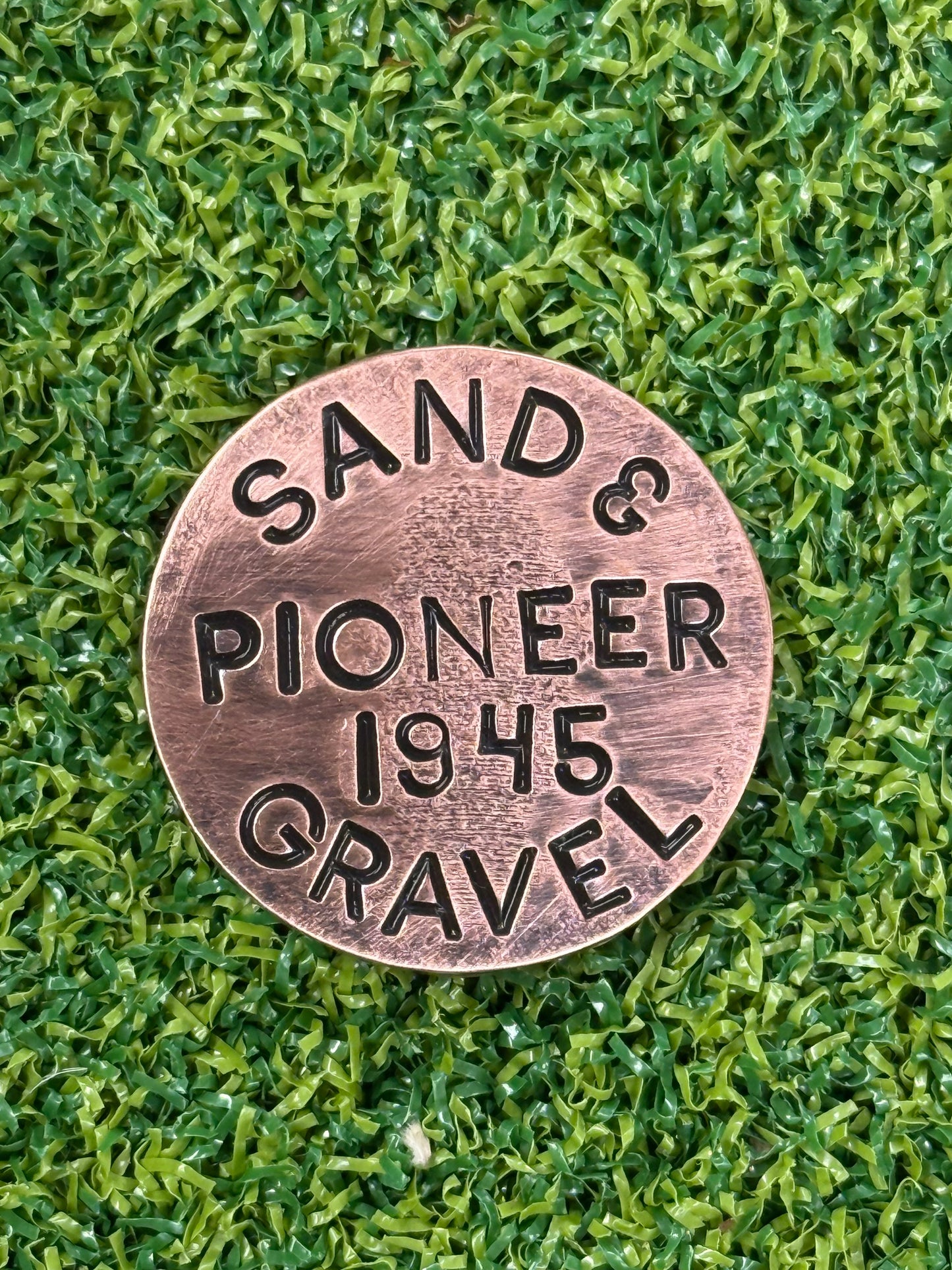The Golf Gift Box Chambers Bay Lone Fir Ball Marker