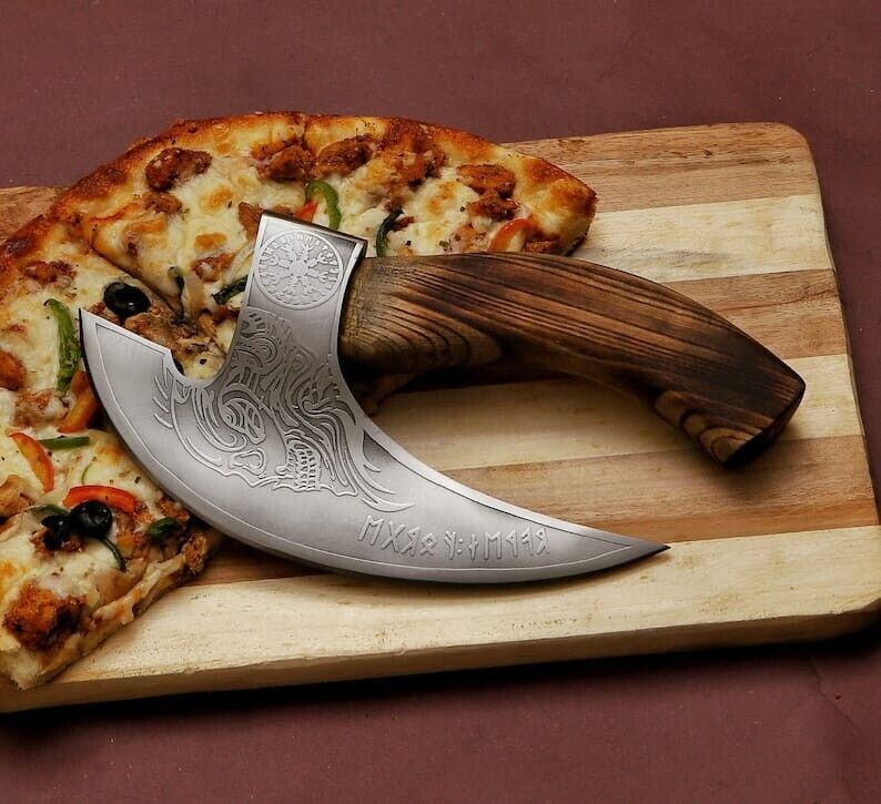Texan Knives Axe Pizza Cutter – Custom Hand-Engraved J2 Steel Blade with Wooden Handle