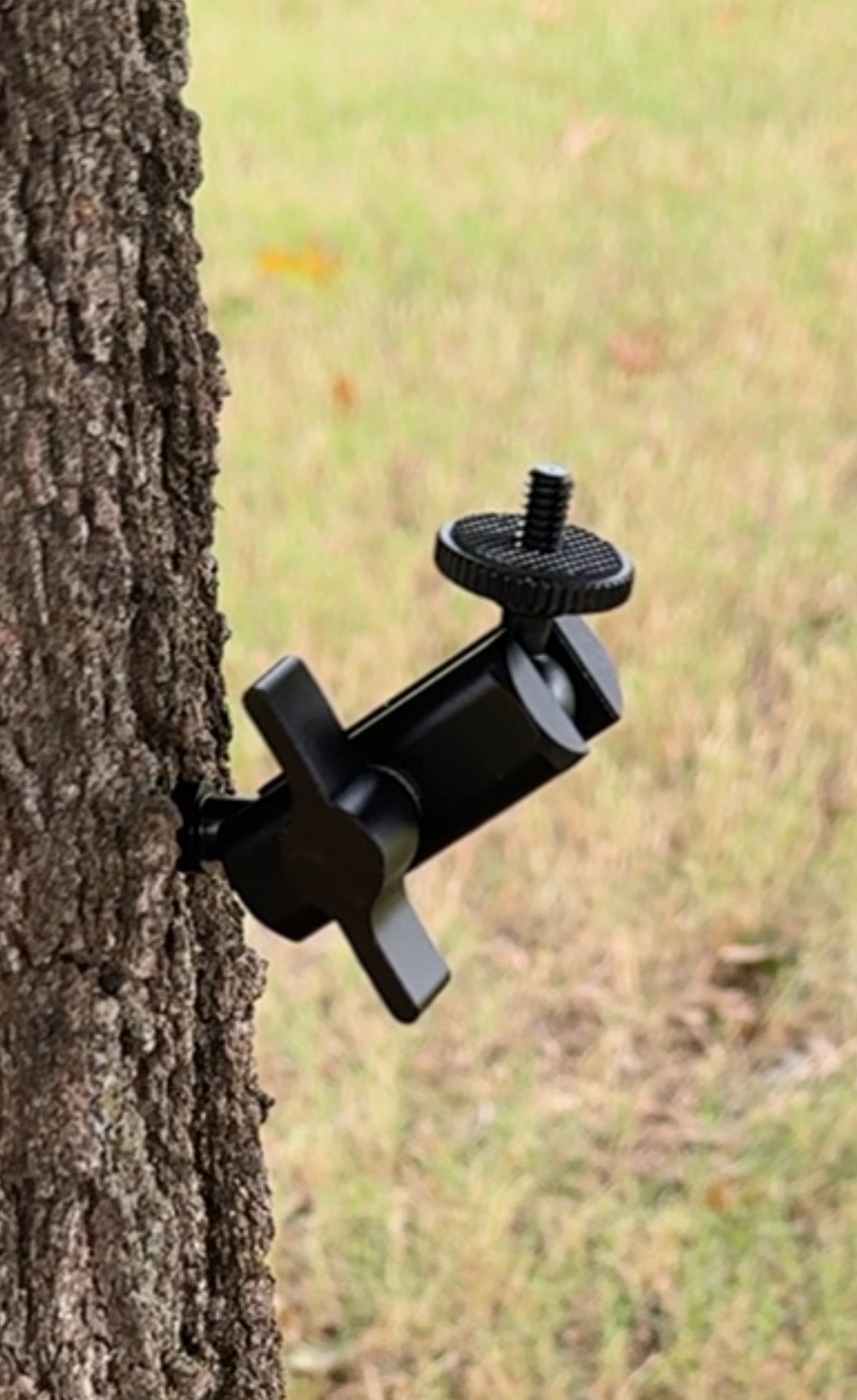 Shop Thermal Optics Tree Biter Pro Tree Mount | Trail Cameras & Trail Camera Solar Panels