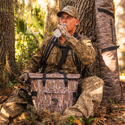 Dry Pocket Mossy Oak - Auto-Sealing, Waterproof, Floating, Scent Proof Day-Pack