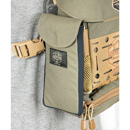 Alaska Guide Creations Cell Mag