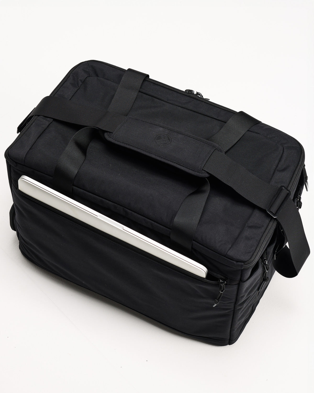 KNKG CONQUER Duffel