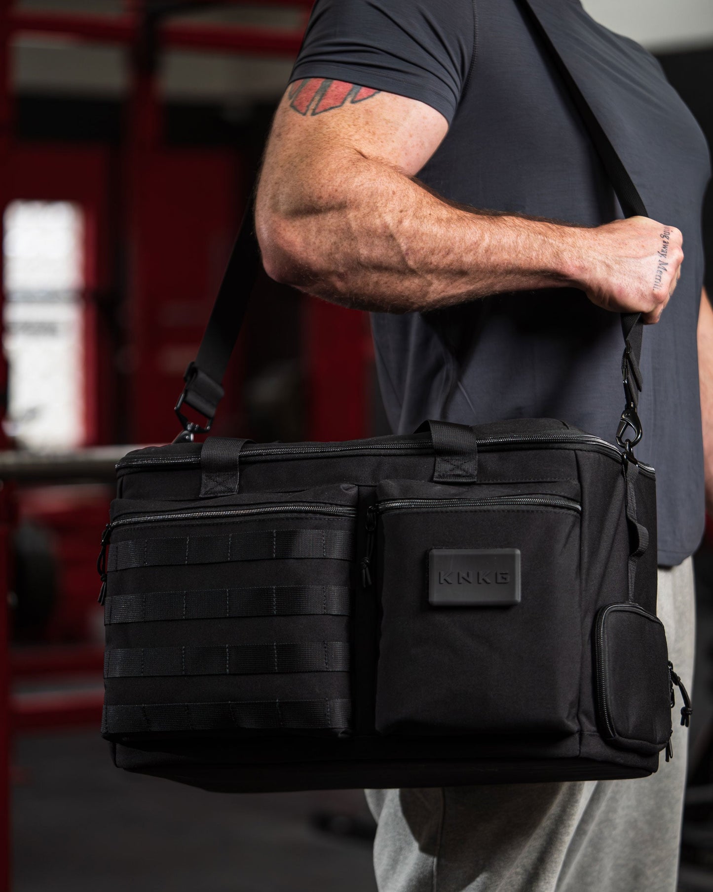 KNKG CONQUER Duffel