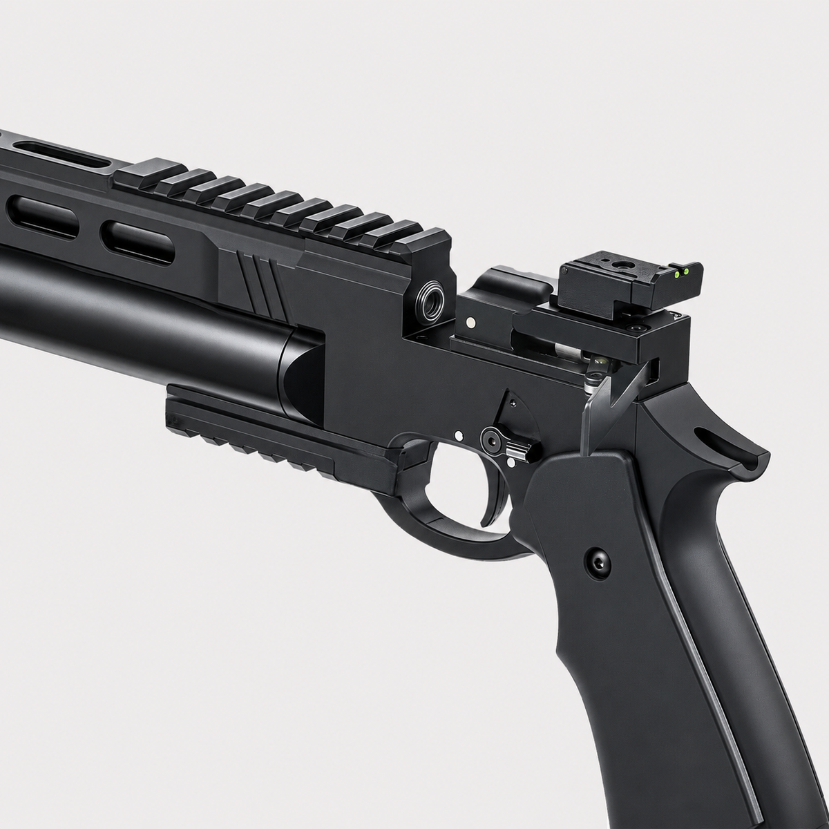 Pinty Buster Tactical
