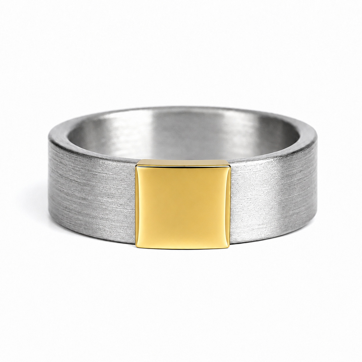 Everyday Outdoors Classic 7mm 14kt Yellow Gold Barrel Band
