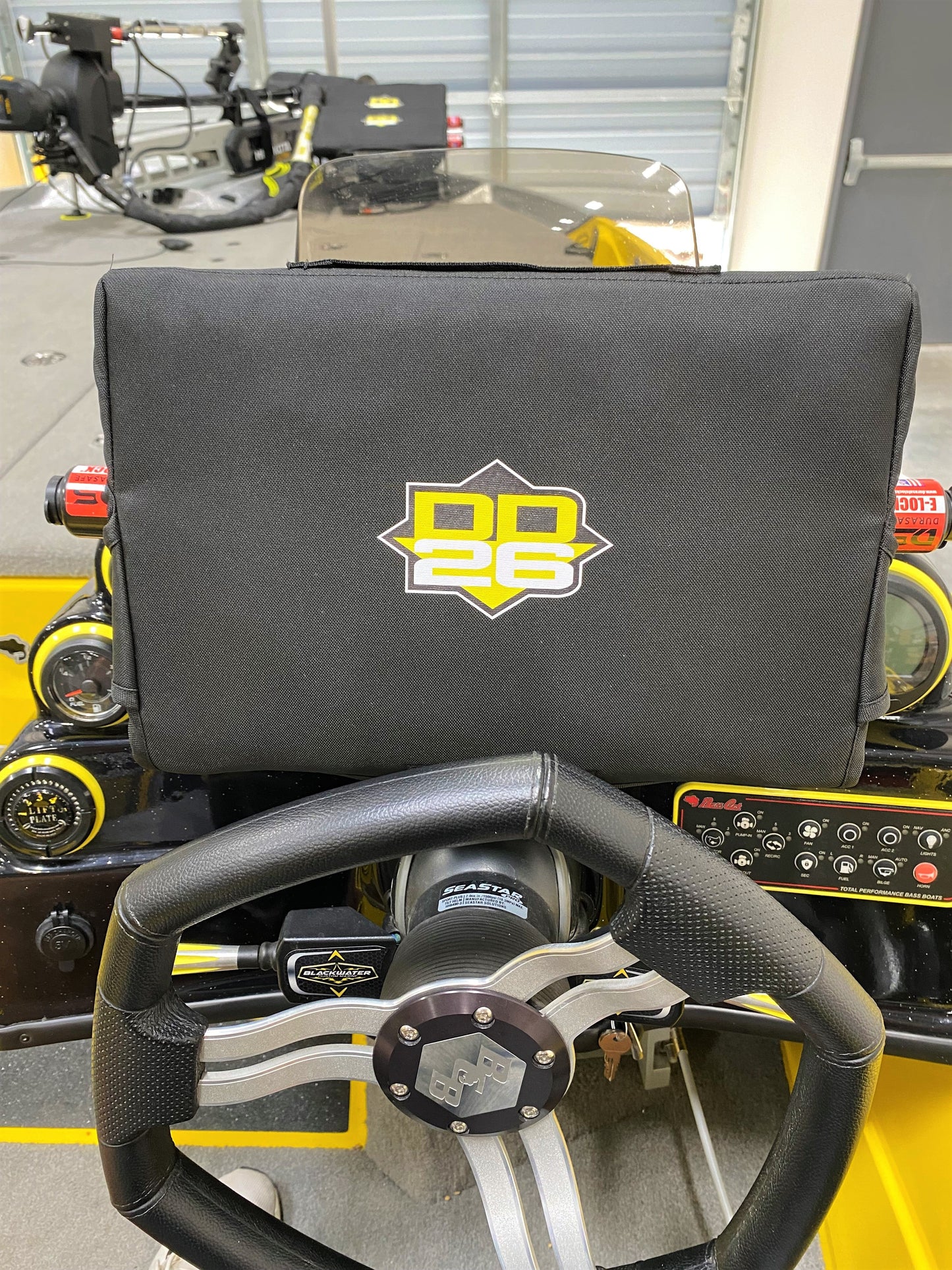 DD26 Fishing Lowrance Graph Cover and Carry Case