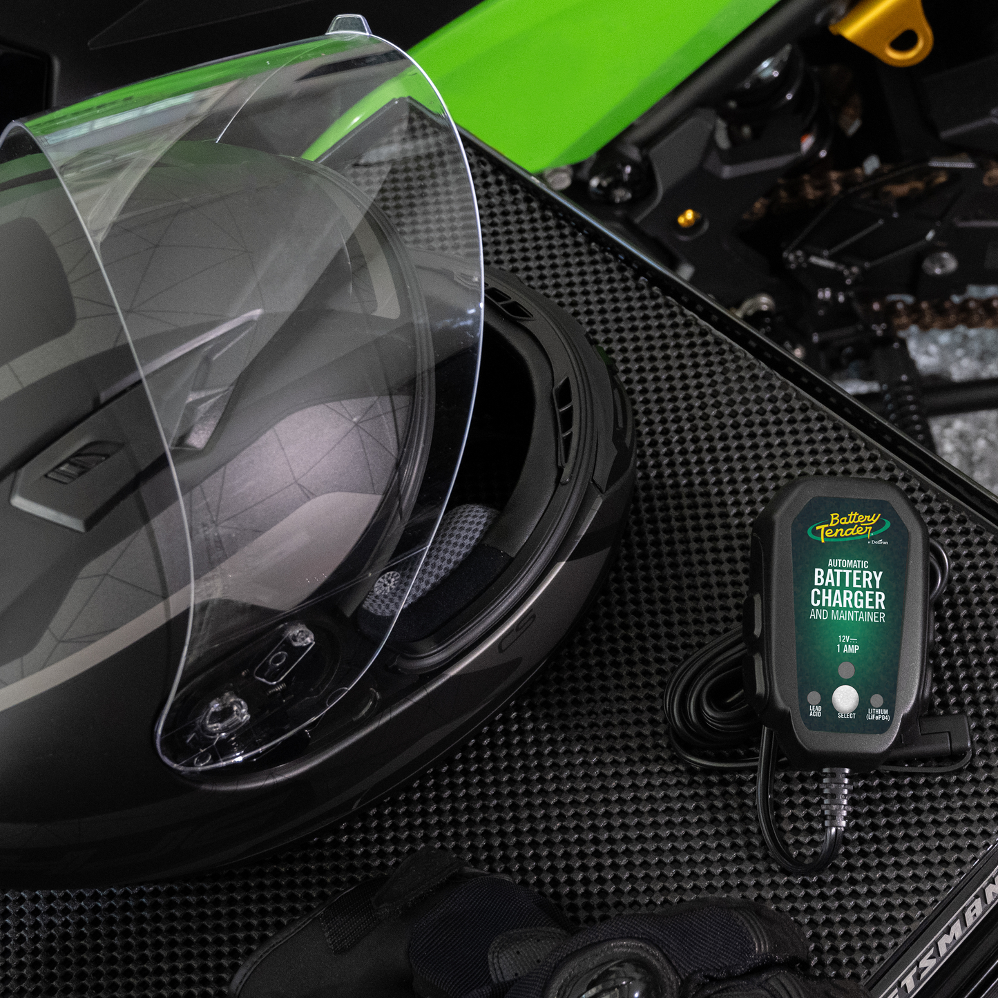 Battery Tender Junior 1 AMP 12V Selectable Chemistry Battery Charger and Maintainer