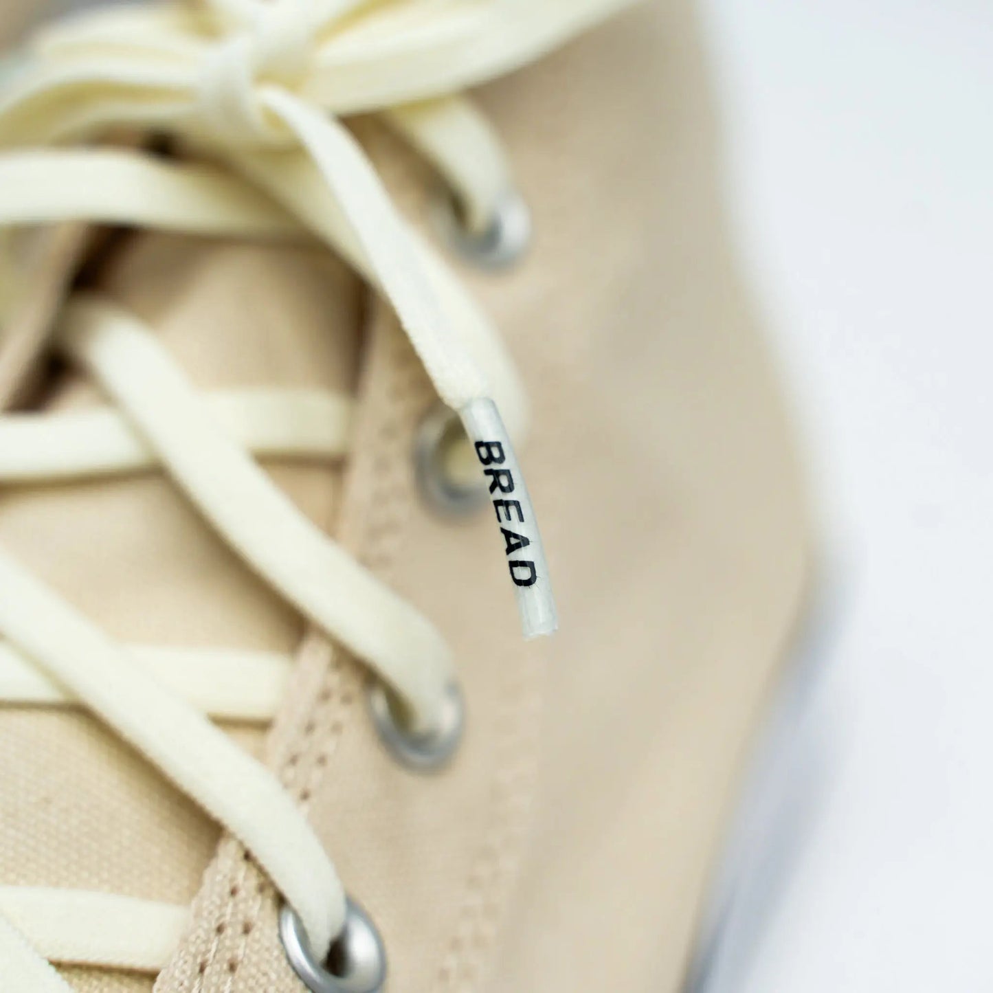 Lace Bread Luxe Creme