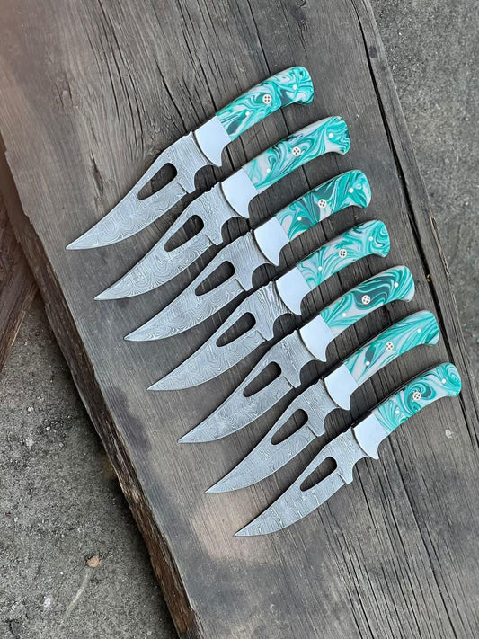 Texan Knives Custom Handmade Damascus Hunting Knife with Resin Handle