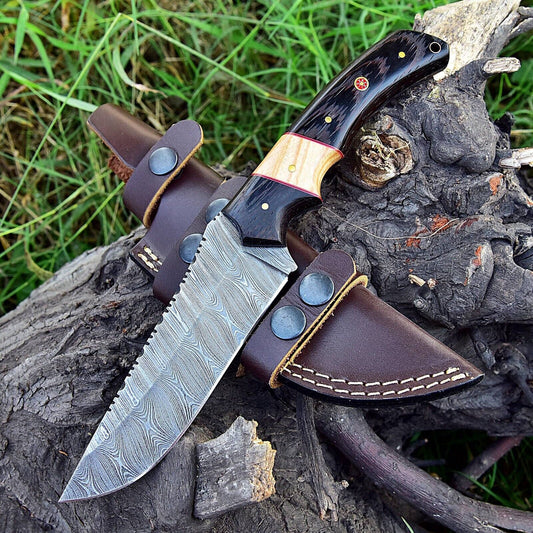 Texan Knives Experience Precision and Craftsmanship with Our Custom Handmade Skinning Blades!