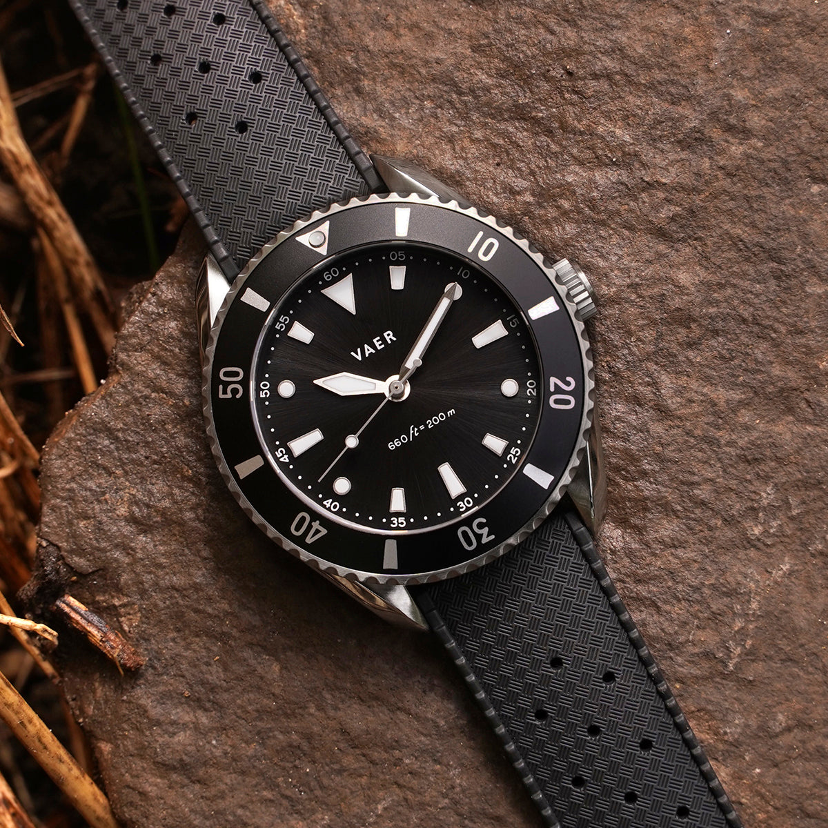 Vaer Watches DS4 Meridian Black | No Date - Solar 42mm