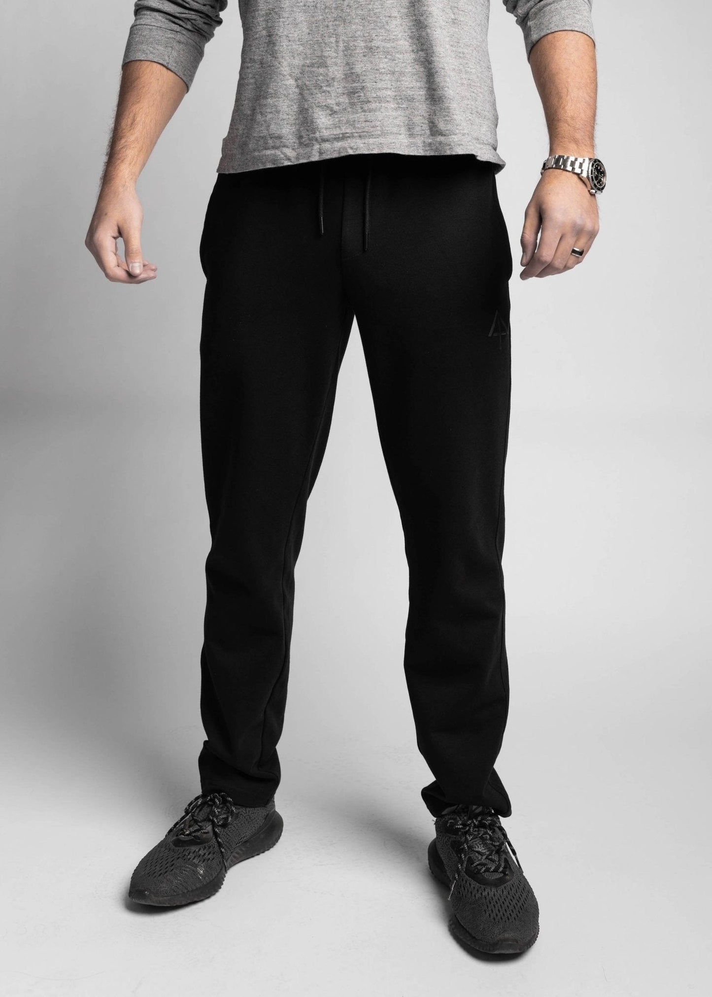 Arrowhead Tactical Carrier Sweatpants - Midnight Black