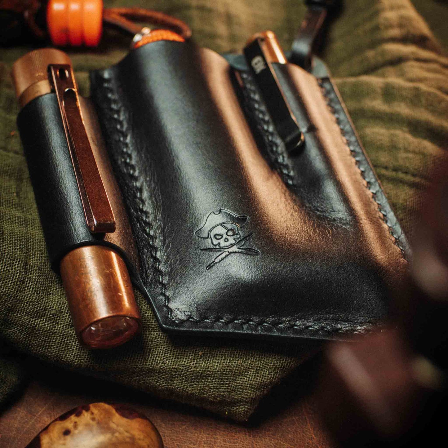 Pirate Goods EDC Pocket Organizer - First Mate v3 | Leather Pocket Carrier