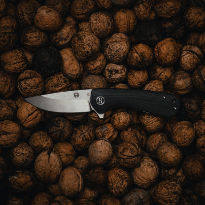 Holtzman's Survival The Peasant Folding Pocket Knife Giftset for Men and Women (Silver and Black)