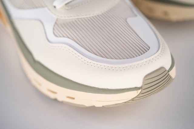 CDNCE Shoes White Noise