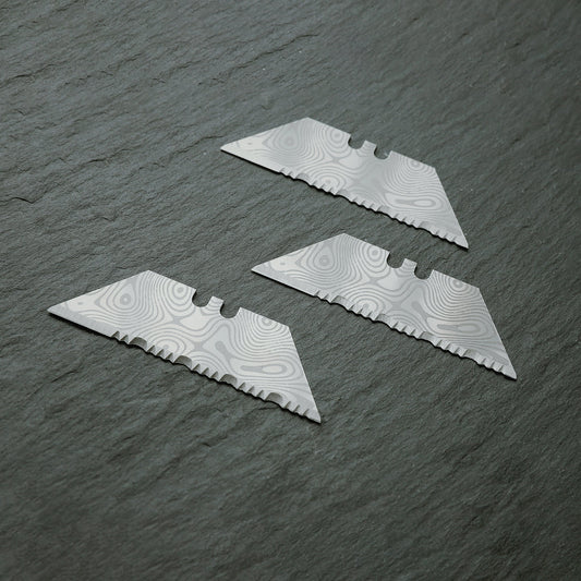 Stinger Survival Tools P01 Partially Serrated Utility Blade Replacement - Laser Engraved Silver Damascus Style (3 pcs)