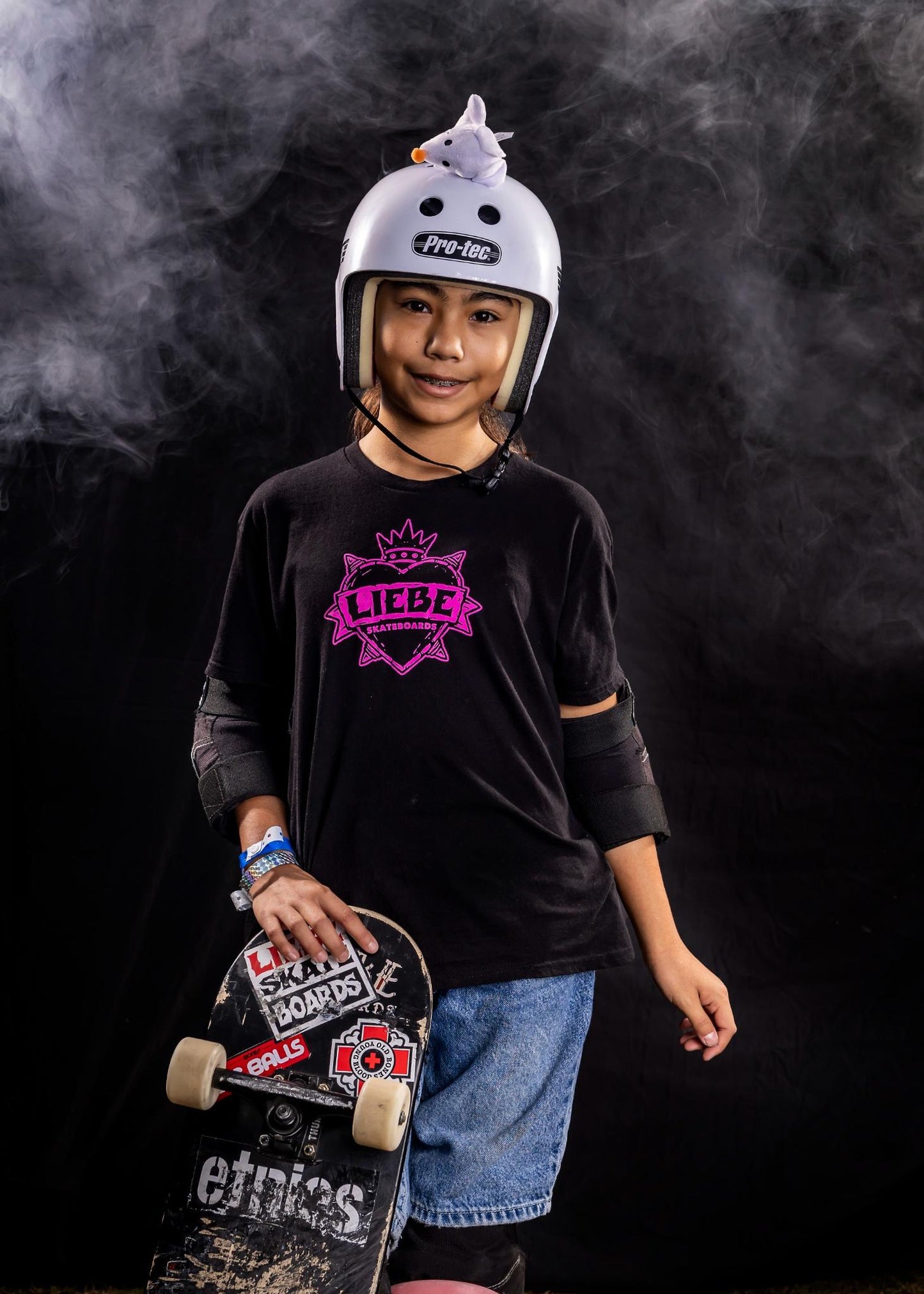 Liebe Punk Heart Youth T-Shirt - Black and Pink