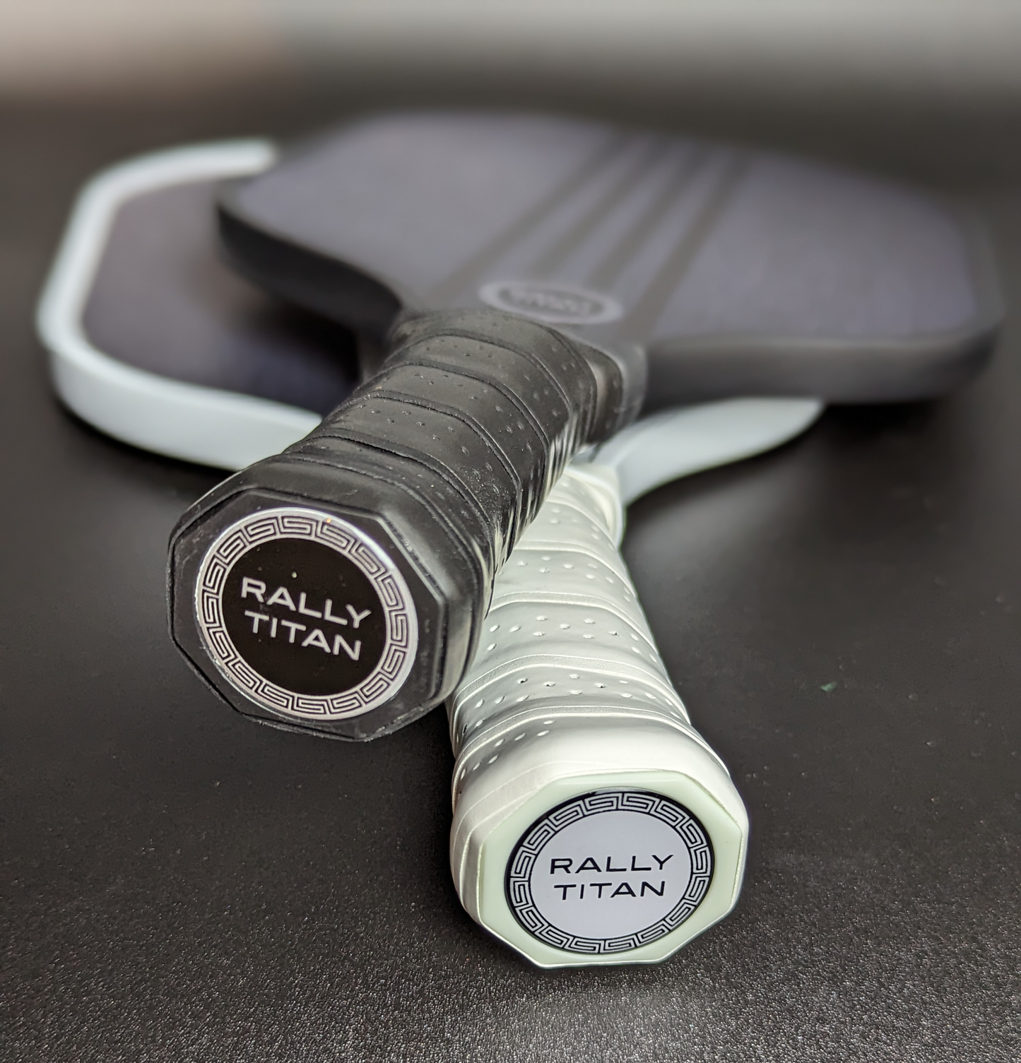 Rally Titan Pickleball Mavro | 10MM | T300 Textured Carbon Fiber Surface