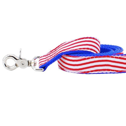 2 Hounds Design 1″ Stars and Stripes Ribbon Dog Leash