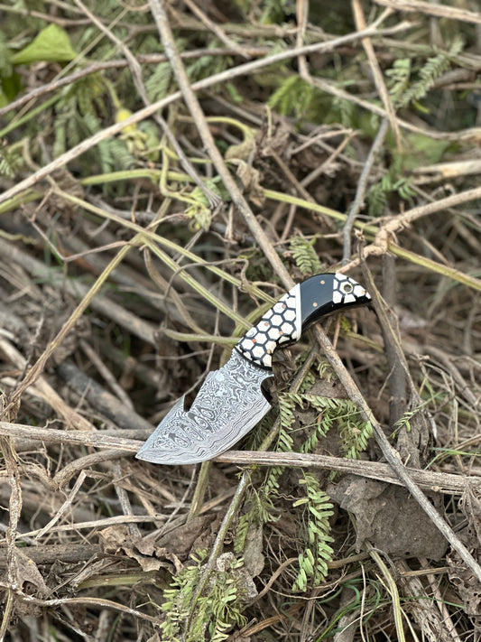 Texan Knives Exquisite Custom Handmade Damascus Steel Guthook Skinning Knife with Unique Resin Handle - 7.5” Blade with Leather Sheath