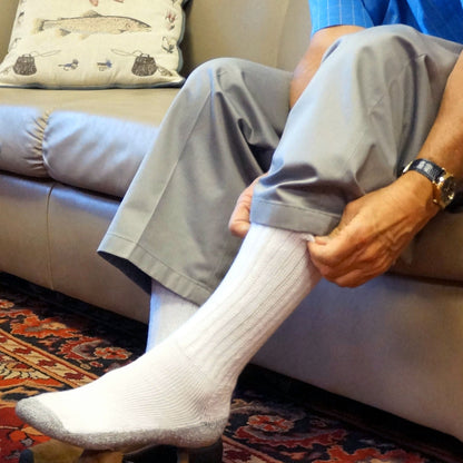 Crazy Compression Cozy Diabetic Comfort Relax Fit White Crew Socks