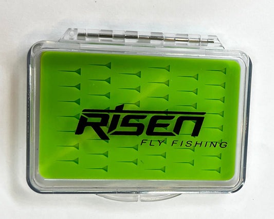 Risen Fly Mini fly box with green silicone insert
