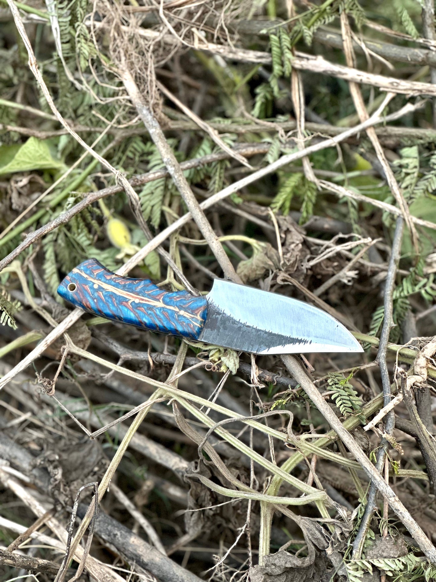 Texan Knives Good Hunting Knives – 9" Hand-Forged J2 Steel Blade with Epoxy Resin Handle & Leather Sheath