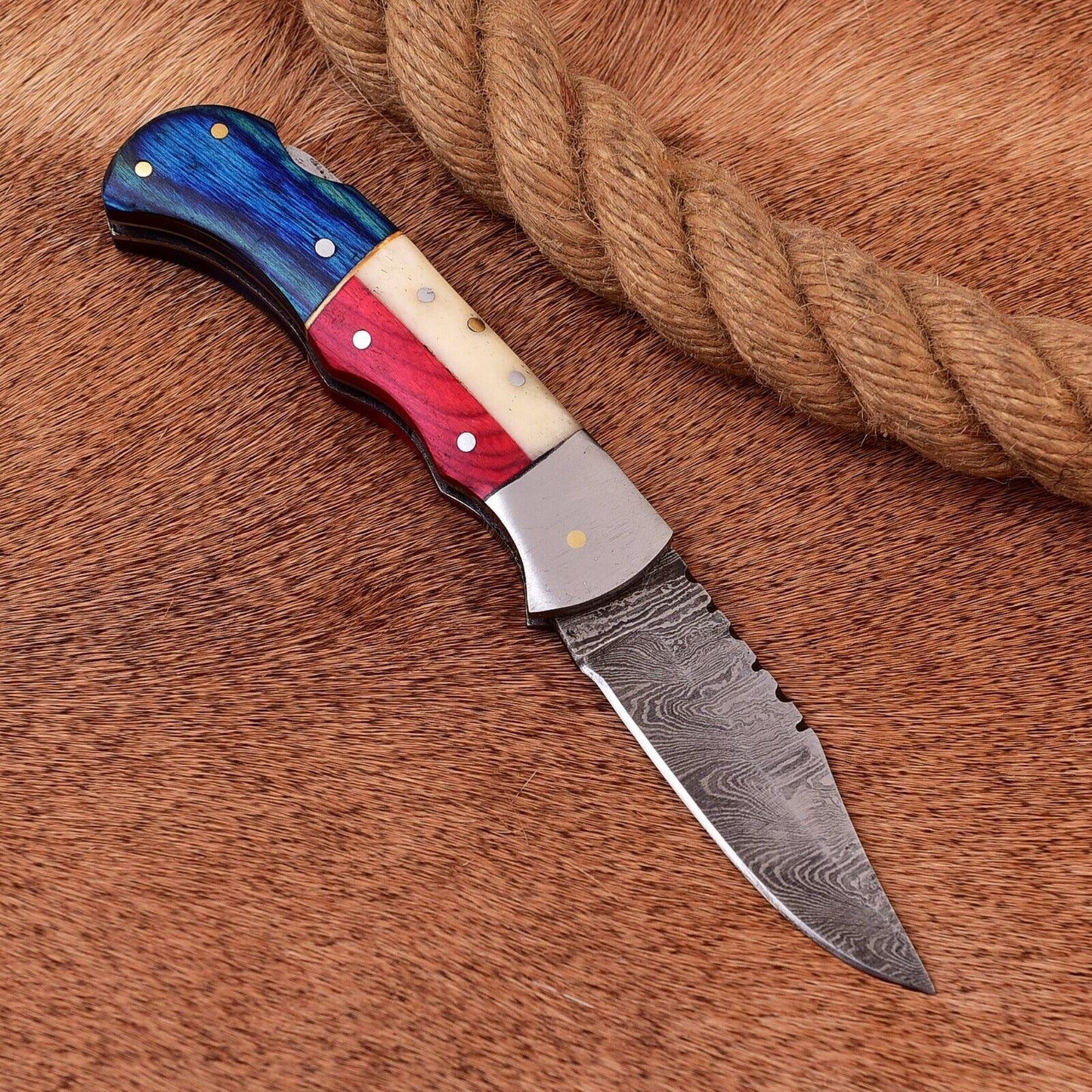 Texan Knives Exclusive Texas Flag Damascus Steel Pocket Knife – 3" Blade with Leather Sheath | Perfect Gift for Collectors