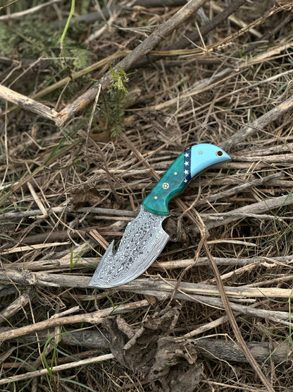 Texan Knives Elite Custom Handmade Damascus Steel Guthook Skinning Knife with Resin Handle - 7.5” Premium Blade with Leather Sheath