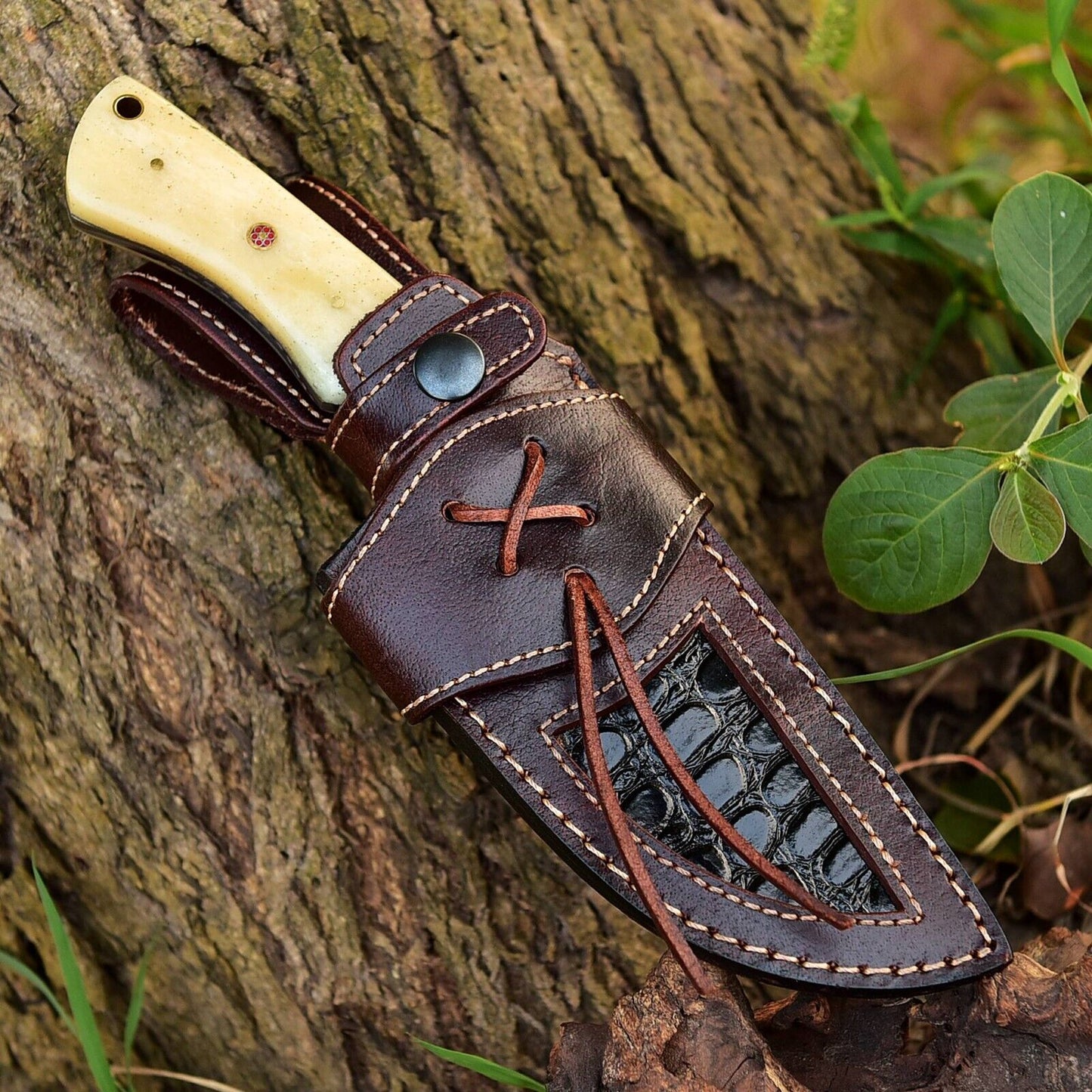 Texan Knives Premium Damascus Steel Skinner Knife – Custom Handmade with Camel Bone Handle