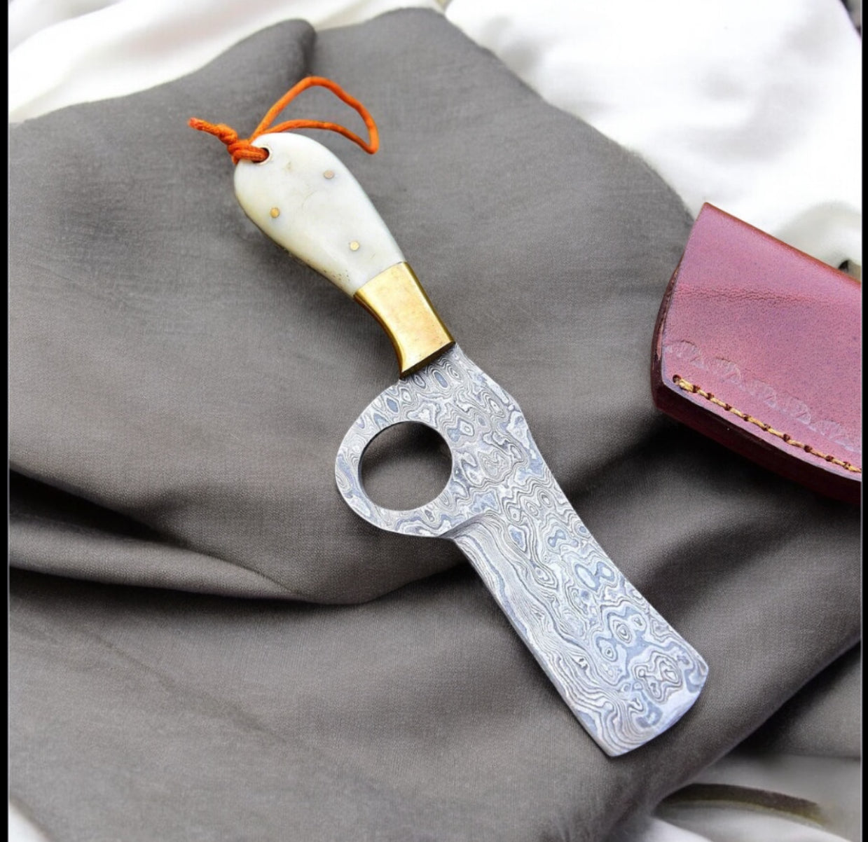 Texan Knives Handcrafted Western Belt Knife – Damascus Steel Blade & Camel Bone Handle with Leather Sheath