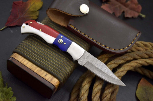 Texan Knives Handcrafted Damascus Steel Pocket Knife – Texas Flag Handle & Leather Sheath | Collectible EDC Gift