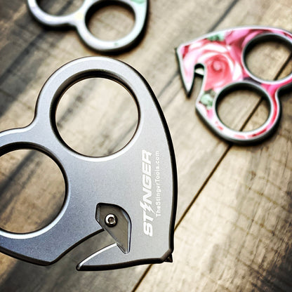 Stinger Survival Tools Emergency Escape Tool Keychain (Pink Rose)