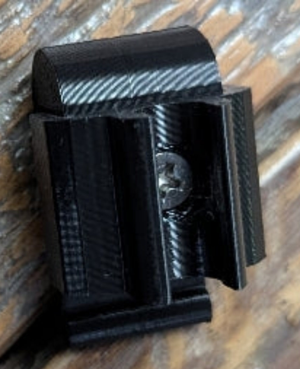 3D Hunting Solutions Clip-on Quiver Hanger