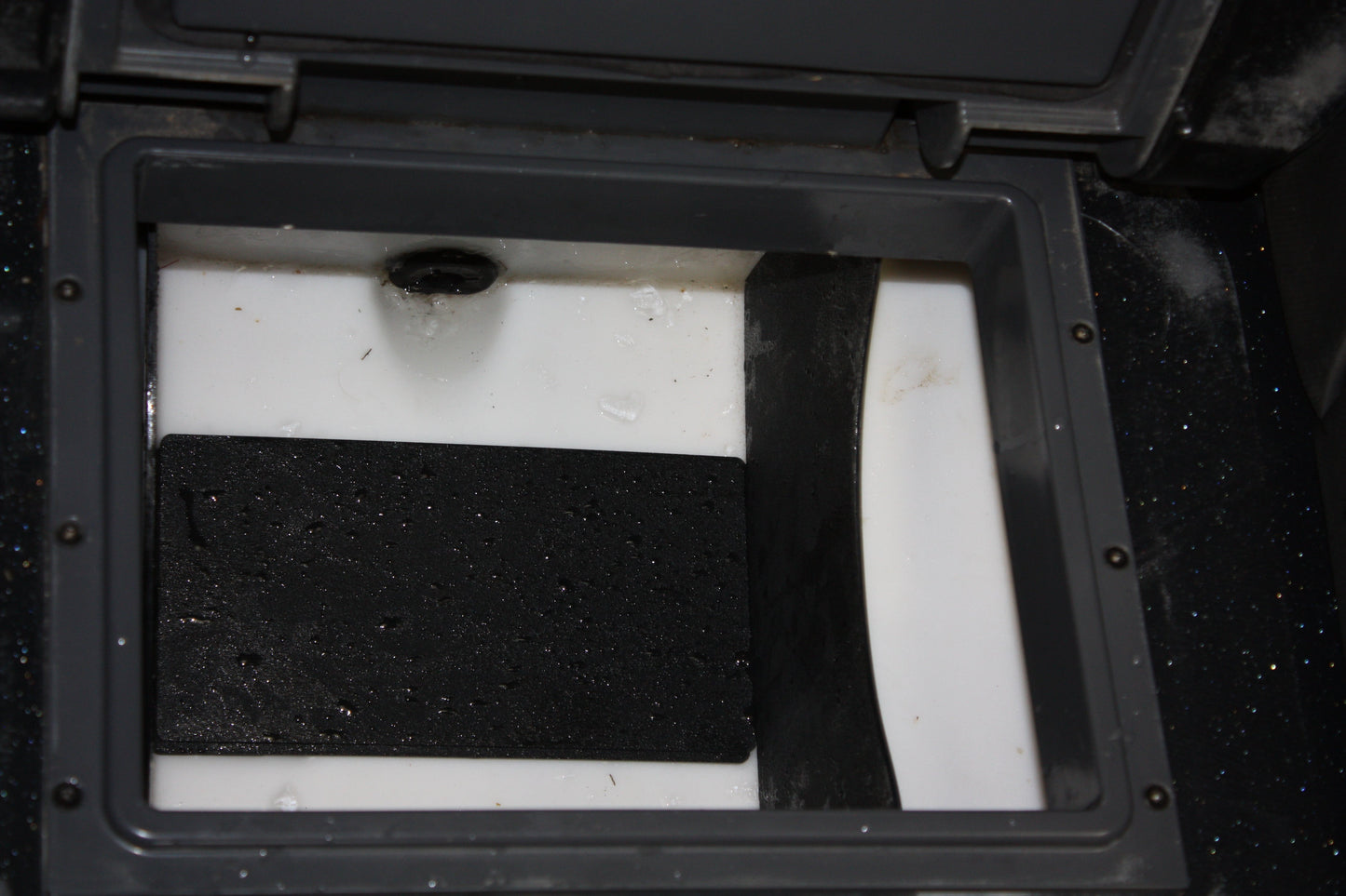 AMPD Marine NPDSK0052 Skeeter® 2018-2023 ZX/ZXR/FXR COOLER DIVIDER