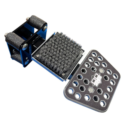 DD26 Fishing Access STEPXL with Mean Clean Kick Brush