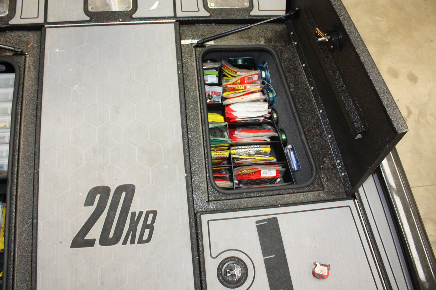 AMPD Marine NPDAVD0002 AVID 2022 20XB STARBOARD STORAGE COMPARTMENT