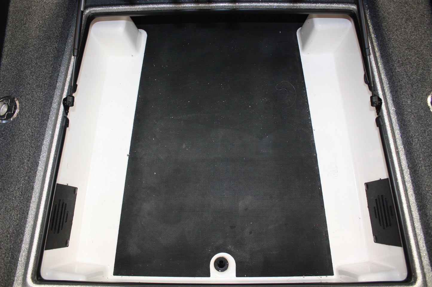 AMPD Marine NPDNIT0010 NITRO 2018 Z20 FRONT DECK COMPARTMENT KIT