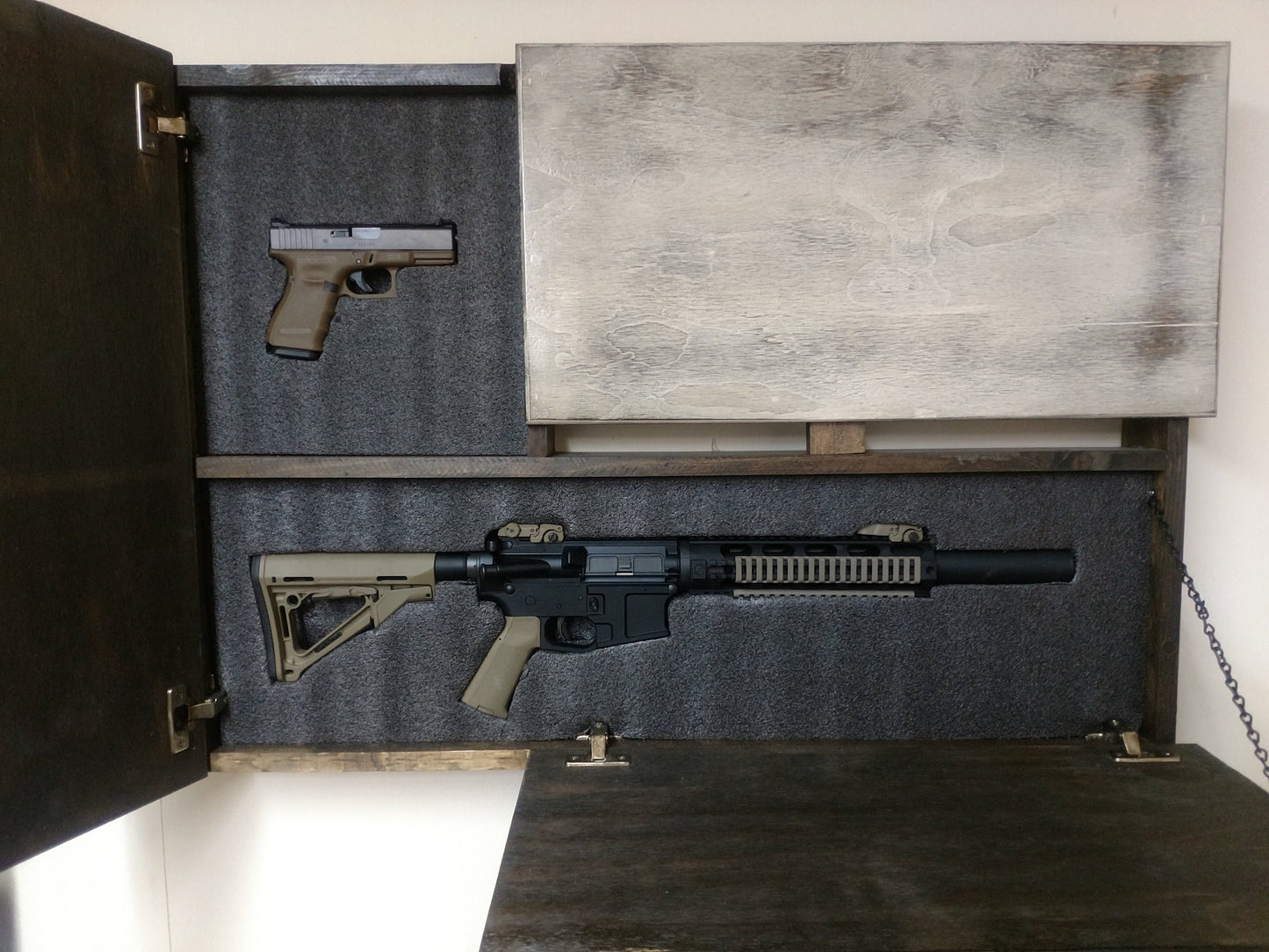 Liberty Home Concealment Large Wooden State Flag & Special Design Gun Case