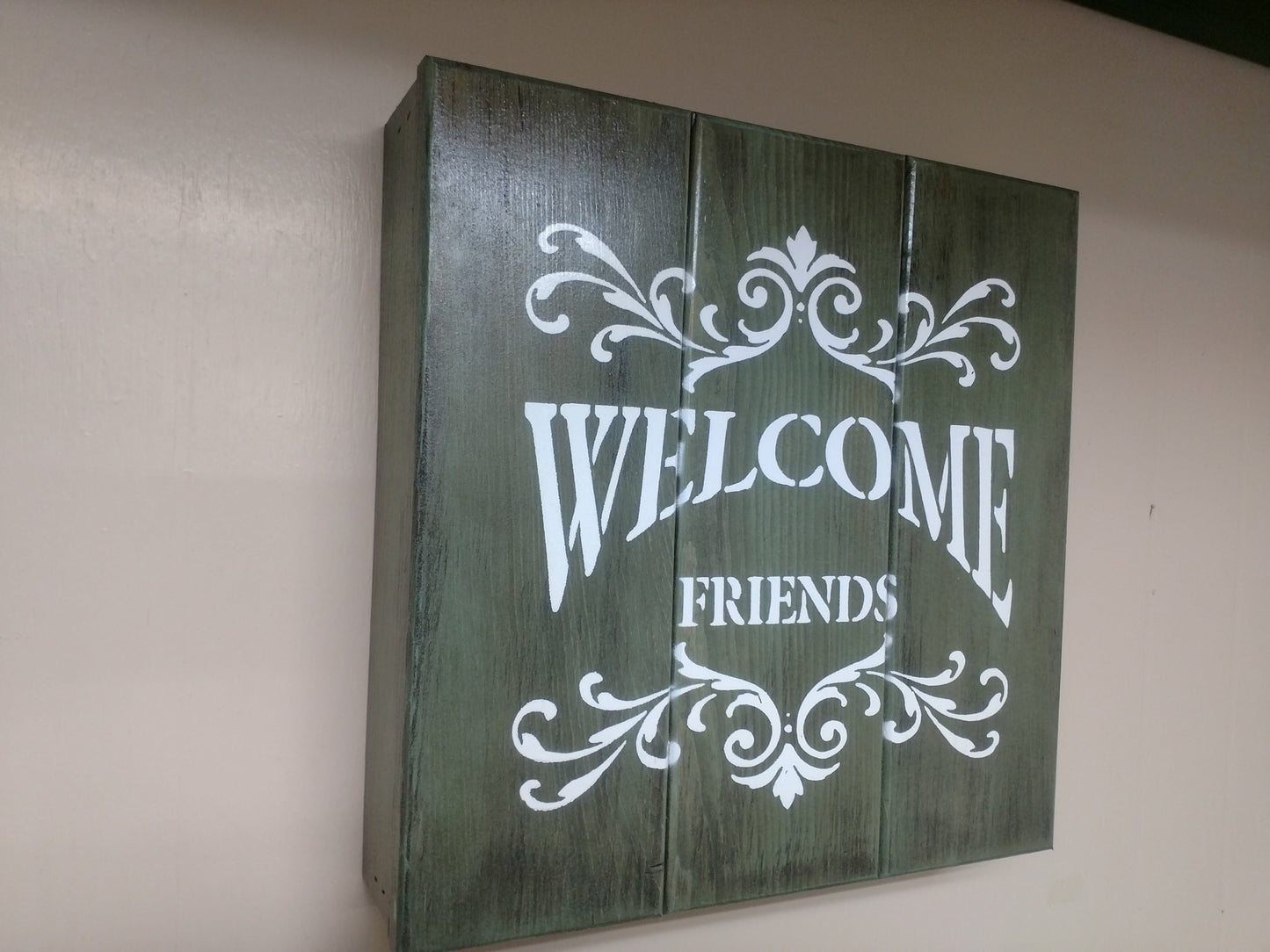 Liberty Home Concealment "Welcome Friends" Gun Concealment Wall Art Box