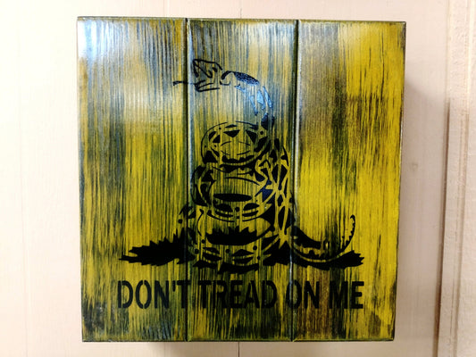 Liberty Home Concealment Gadsden wall art box