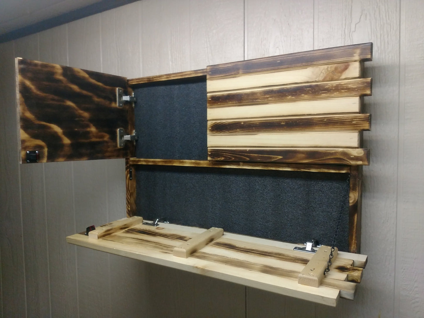 Liberty Home Concealment Dual Compartment Small American Flag Gun Concealment Case