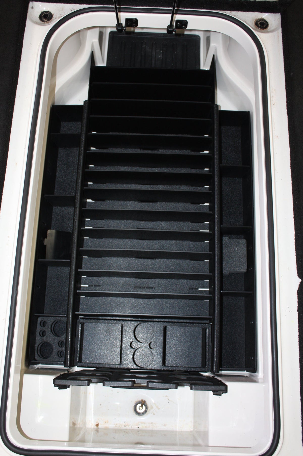 AMPD Marine NPDRANG0021   2019 Ranger®  Z519 / Z518 CENTER COMPARTMENT KIT